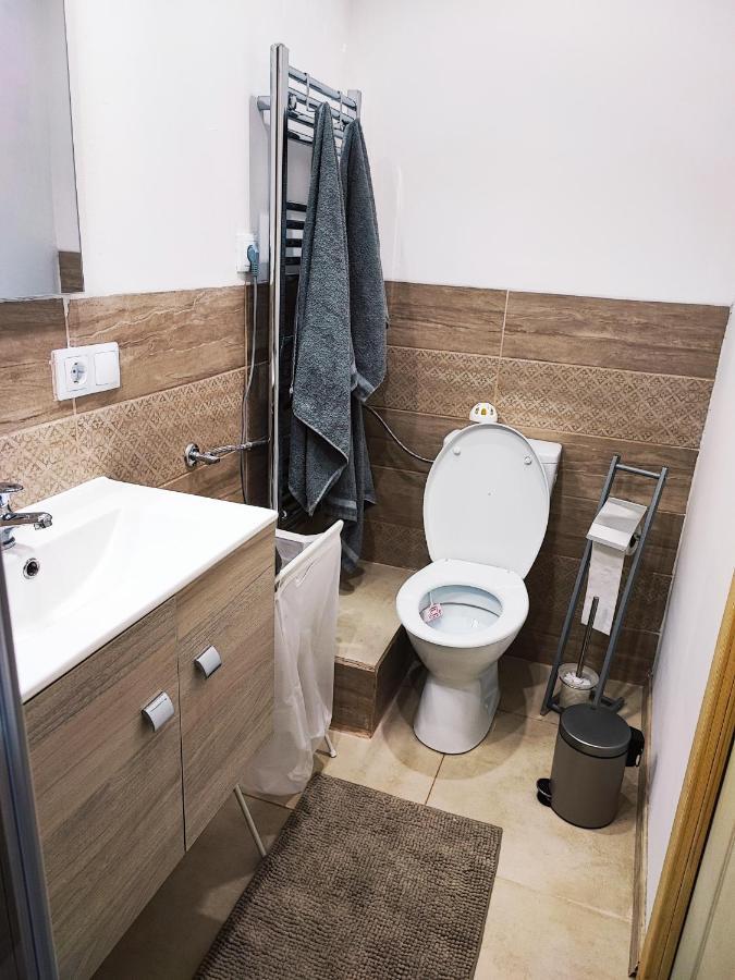 White Rose Studio Basement Apartment บูดาเปสต์ ภายนอก รูปภาพ