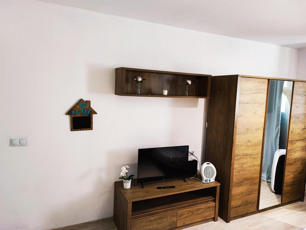 White Rose Studio Basement Apartment บูดาเปสต์ ภายนอก รูปภาพ